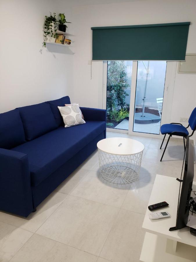 Modern & Cozy Studio W/ Backyard Near City Center Limassol Eksteriør billede