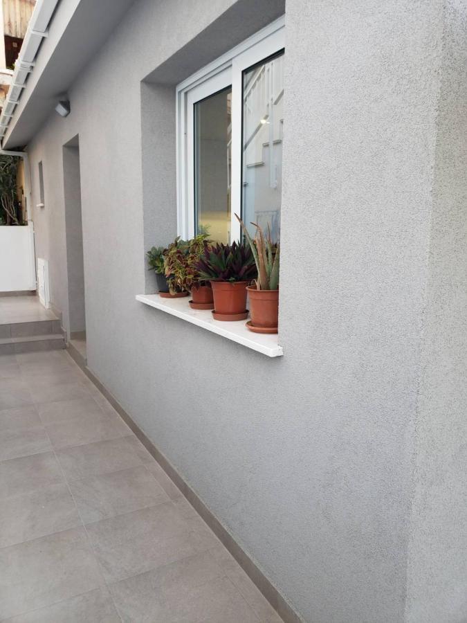 Modern & Cozy Studio W/ Backyard Near City Center Limassol Eksteriør billede